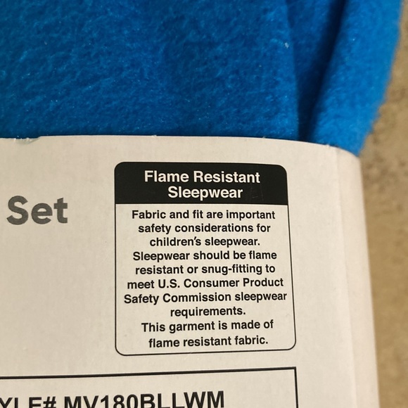 Marvel Comics pajama set - Picture 4 of 12